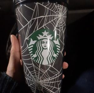 Starbucks tumbler grande size